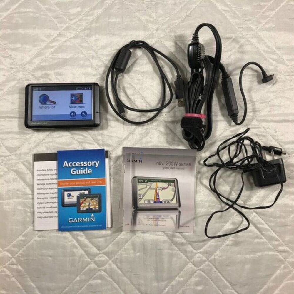Bundle Garmin NUVI 205W 4.3" Touch Screen GPS Navigator with cables